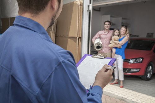 Secure storage units for removals and storage in Lambeth