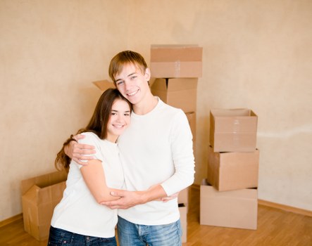 Local self storage in Lambeth for moving and decluttering